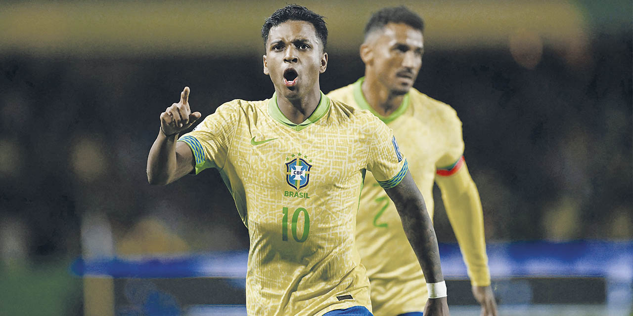 Rodrygo festeja su gol, el que le dio la victoria a la selección brasileña. | Foto: Conmbeol