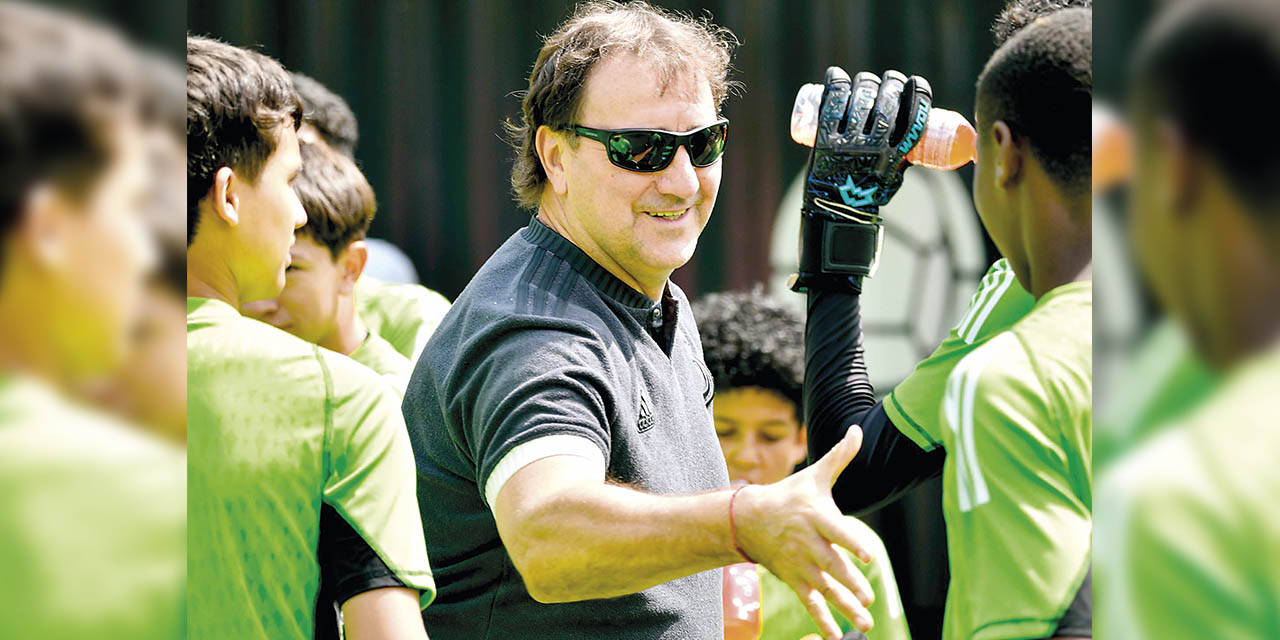 El argentino Néstor Lorenzo, técnico de la selección colombiana. 