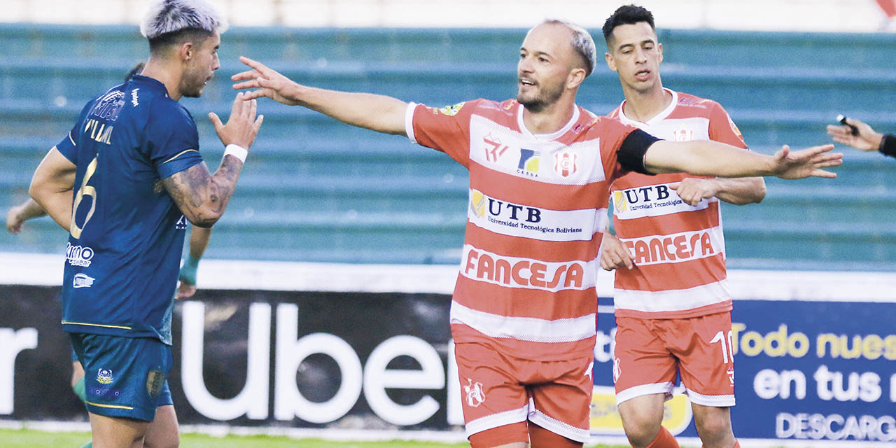 Juan Godoy festeja su gol que abrió el camino de la victoria de ‘Inde’.