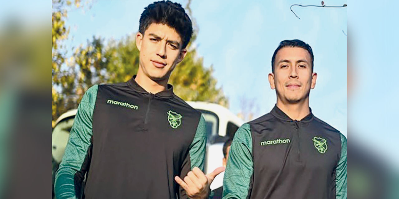 Gabriel Villamil y Roberto Carlos Fernández en la previa de la práctica de ayer.