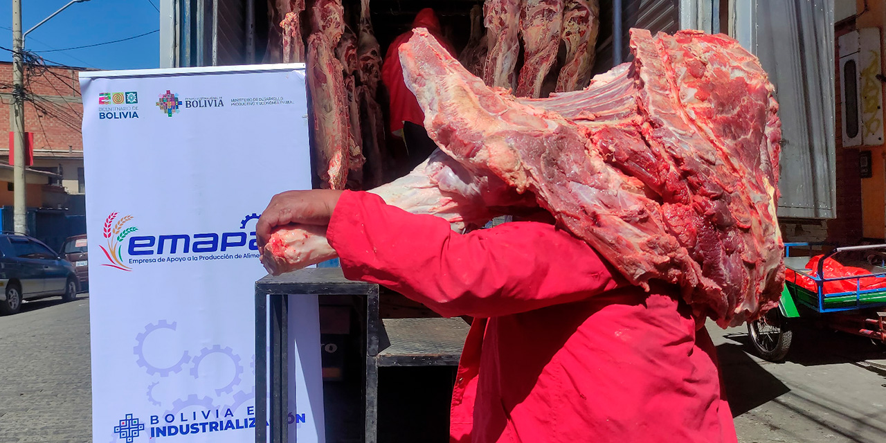 Emapa comercializará la carne de res a Bs 25,50 el kilo gancho. Foto: Emapa