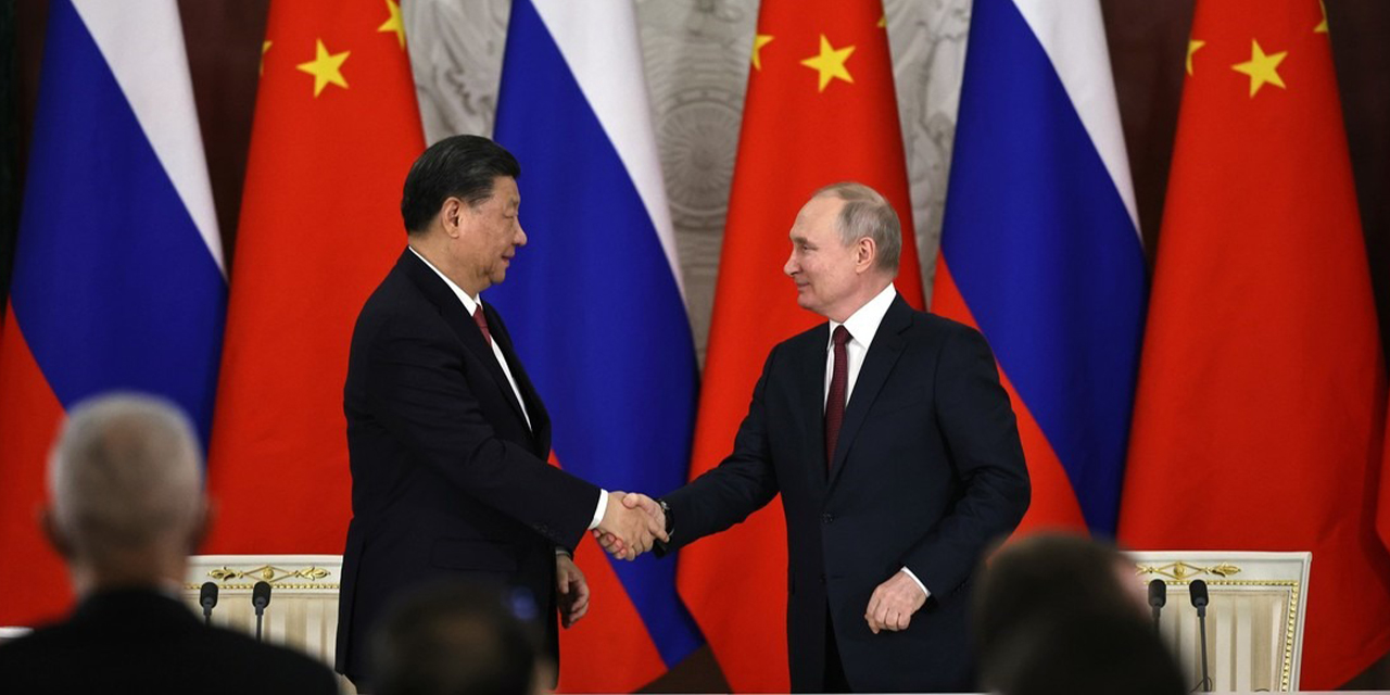 Los presidentes de China, Xi Jinping, y de Rusia, Vladímir Putin. (Foto: RT)