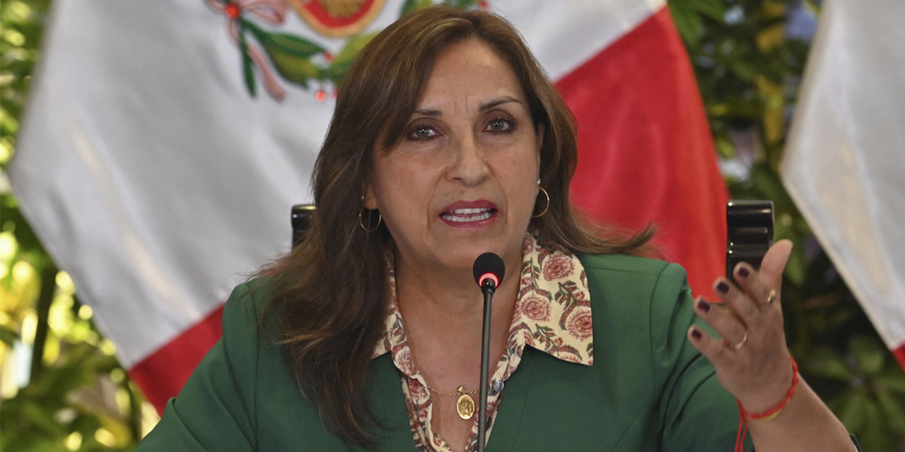 Presidenta peruana declarará por muertes en protestas