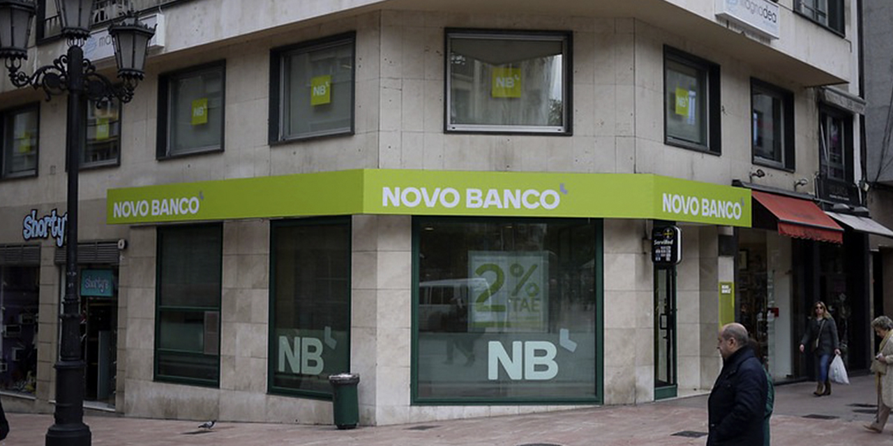 Una de las sucursales de Novo Banco, que bloqueó dinero venezolano.