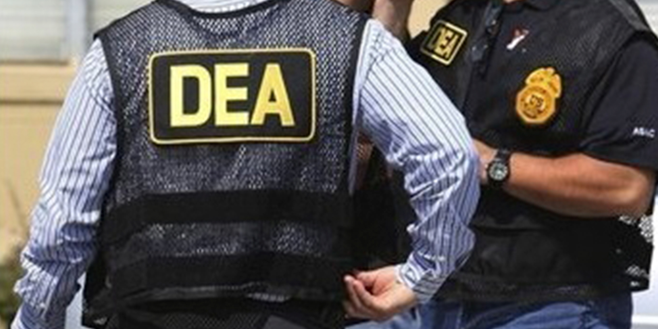 Agentes de la DEA durante un operativo en Estados Unidos. Foto: DEA