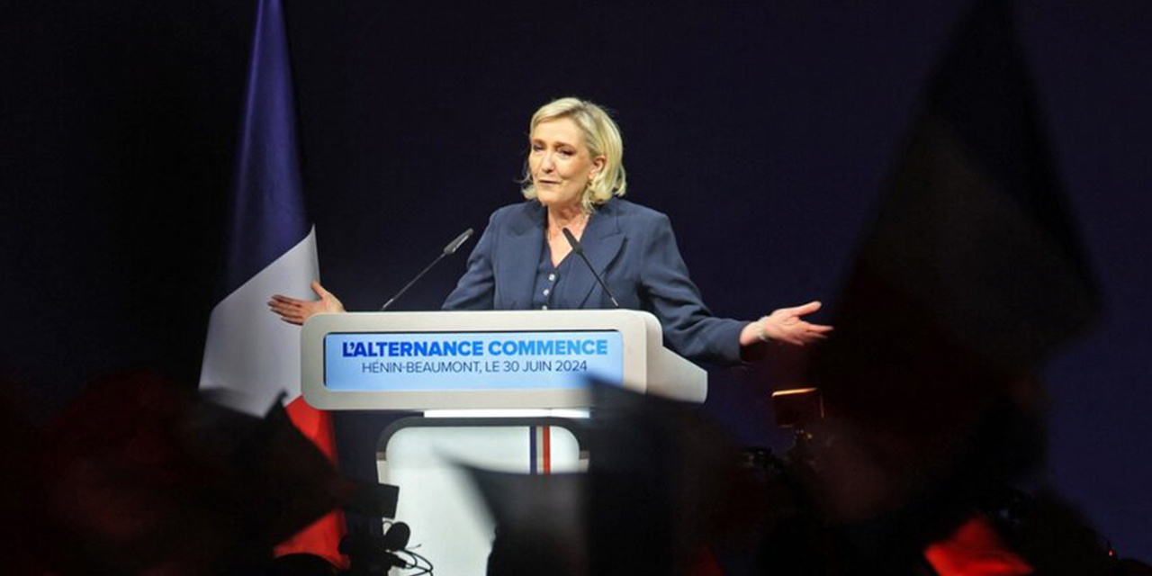 Marine Le Pen festejó en la primera vuelta pero debe revalidar el domingo. Foto: Página 12