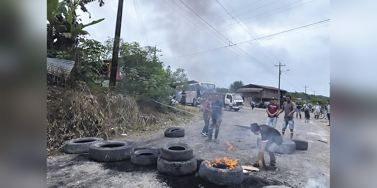 Protesta por el alza de los combustibles. | Foto: JRE Ecuador