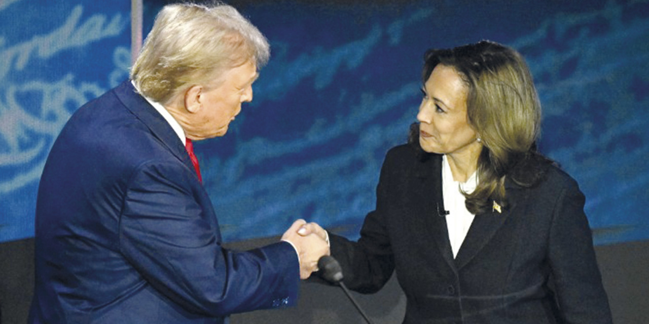 Trump y Harris durante el debate que ambos sostuvieron en septiembre. | Foto: RRSS