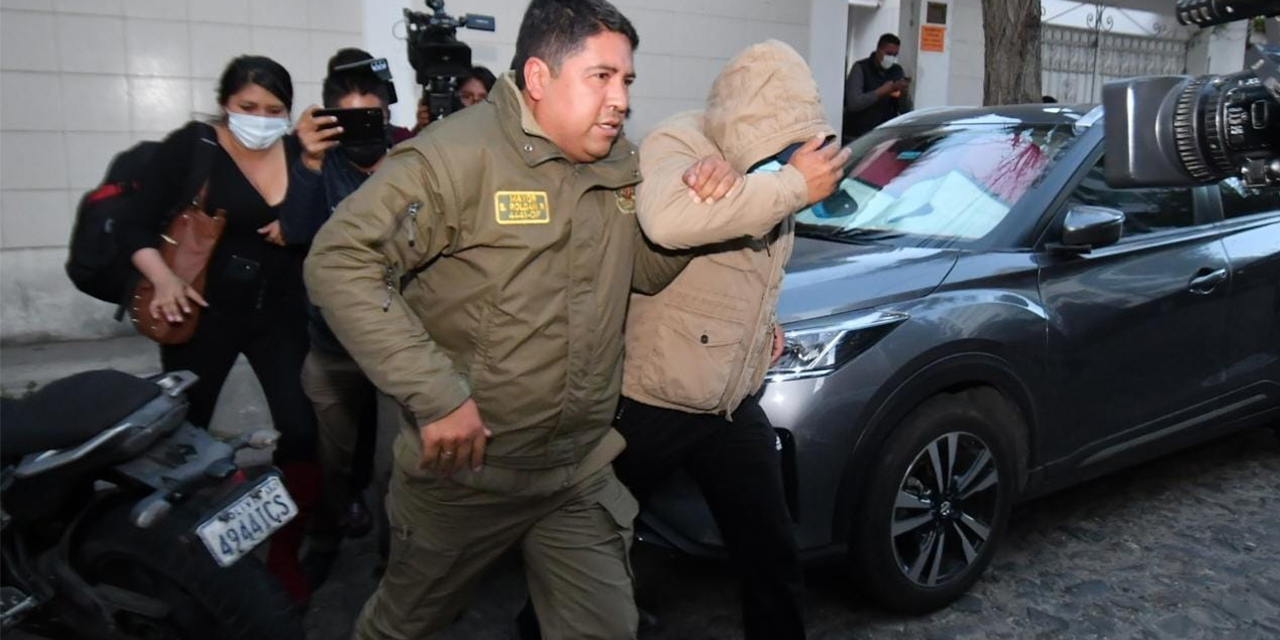 El capitán del Ejército fue aprehendido ayer y custodiado por la Policía. (Foto: APG)