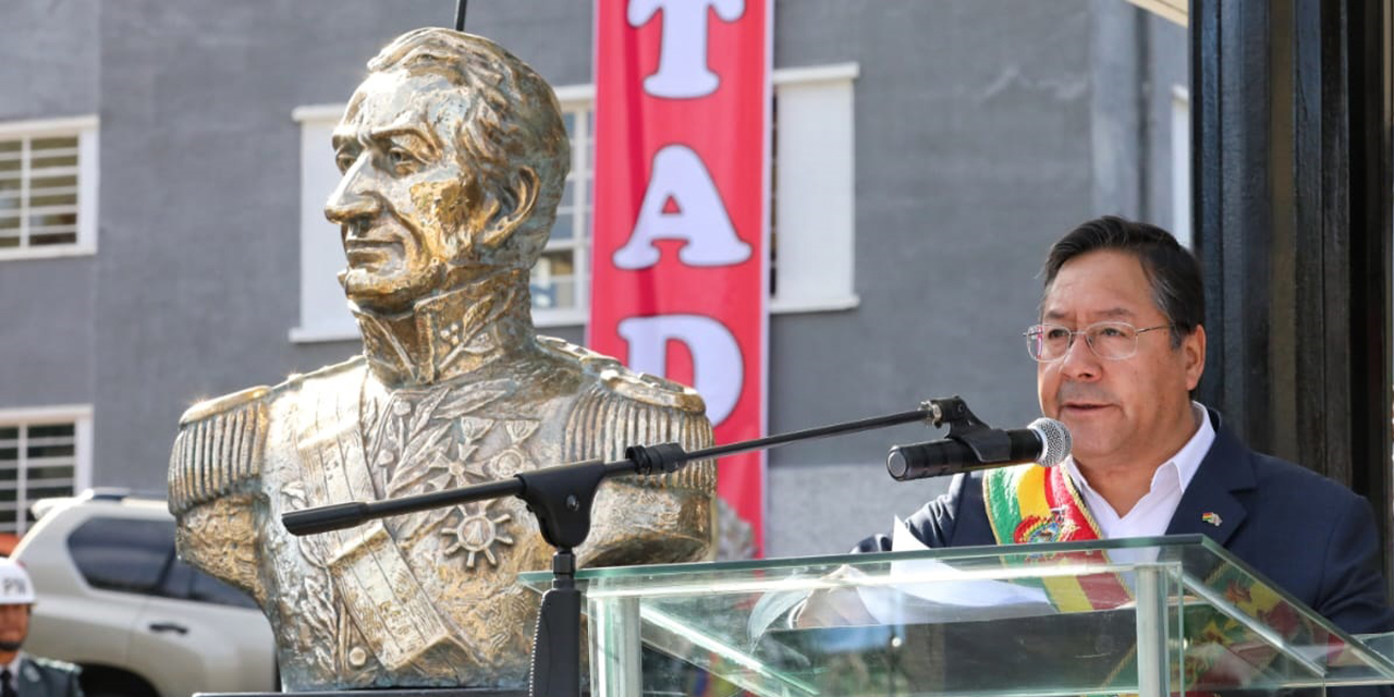 El presidente Luis Arce en el acto de los 132 años del aniversario del Colegio Militar. (Foto: Presidencia)