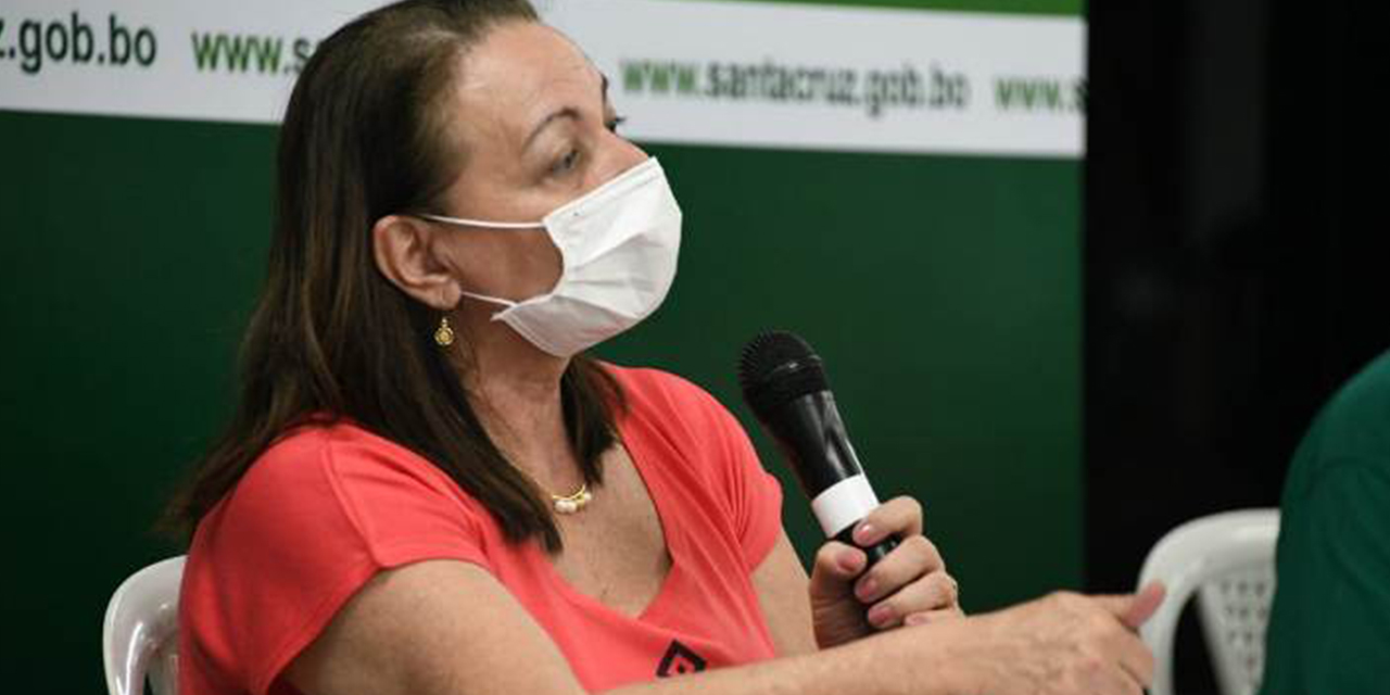 çEidy Roca cuando desempeñaba las funciones de ministra de Salud. (Foto: Archivo)