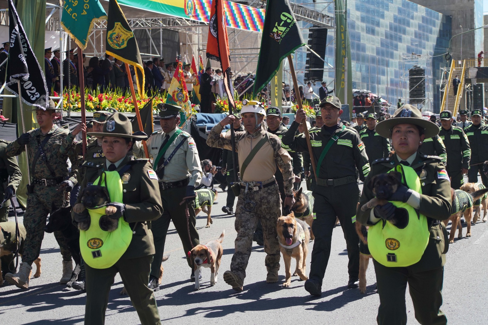 ArcePoliciaAniversario28063