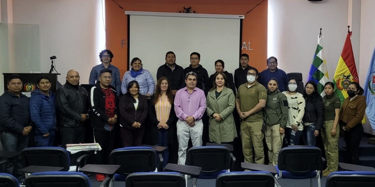 Participantes del curso de capacitación. (Foto: FGE)