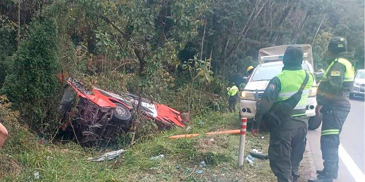 Un accidente de autobús causa al menos 18 muertos y 20 heridos