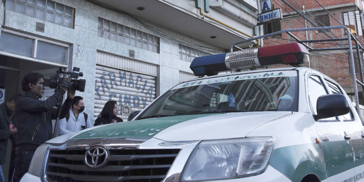 La Policía intervino ayer la clínica en la ciudad de La Paz. (Foto: APG)