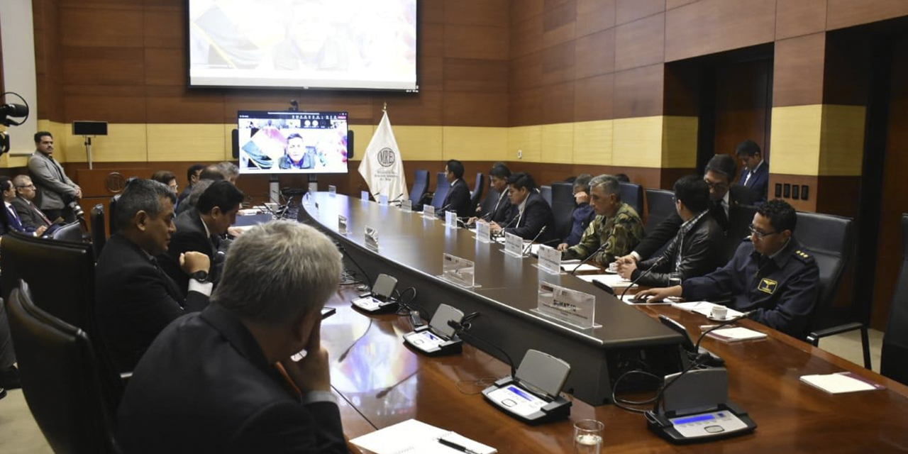 Reunión de la Comisión Mixta Perú-Bolivia para tratar el tema de la lucha contra el narcotráfico, en Lima.