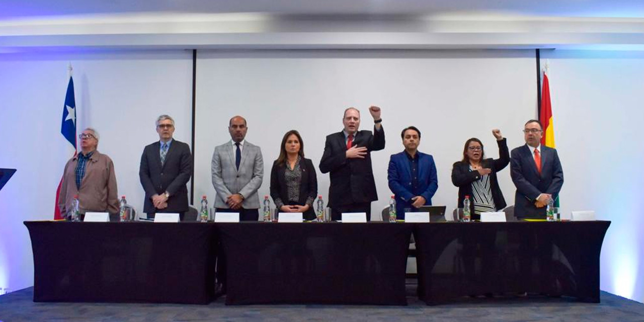 Autoridades de Bolivia y Chile en la XV Reunión del Comité de Frontera e Integración, realizada el 13 y 14 de septiembre, en Arica. Foto: MRE