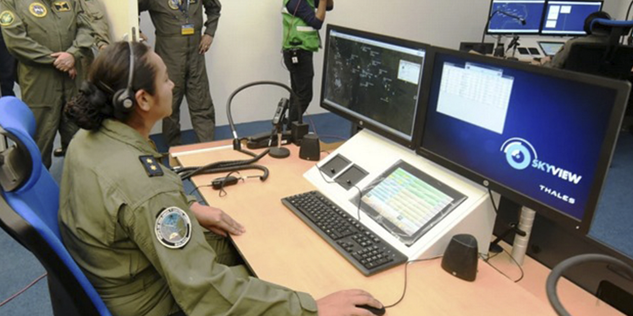 Centro de Mando y Control de la Defensa Aérea de Bolivia. 