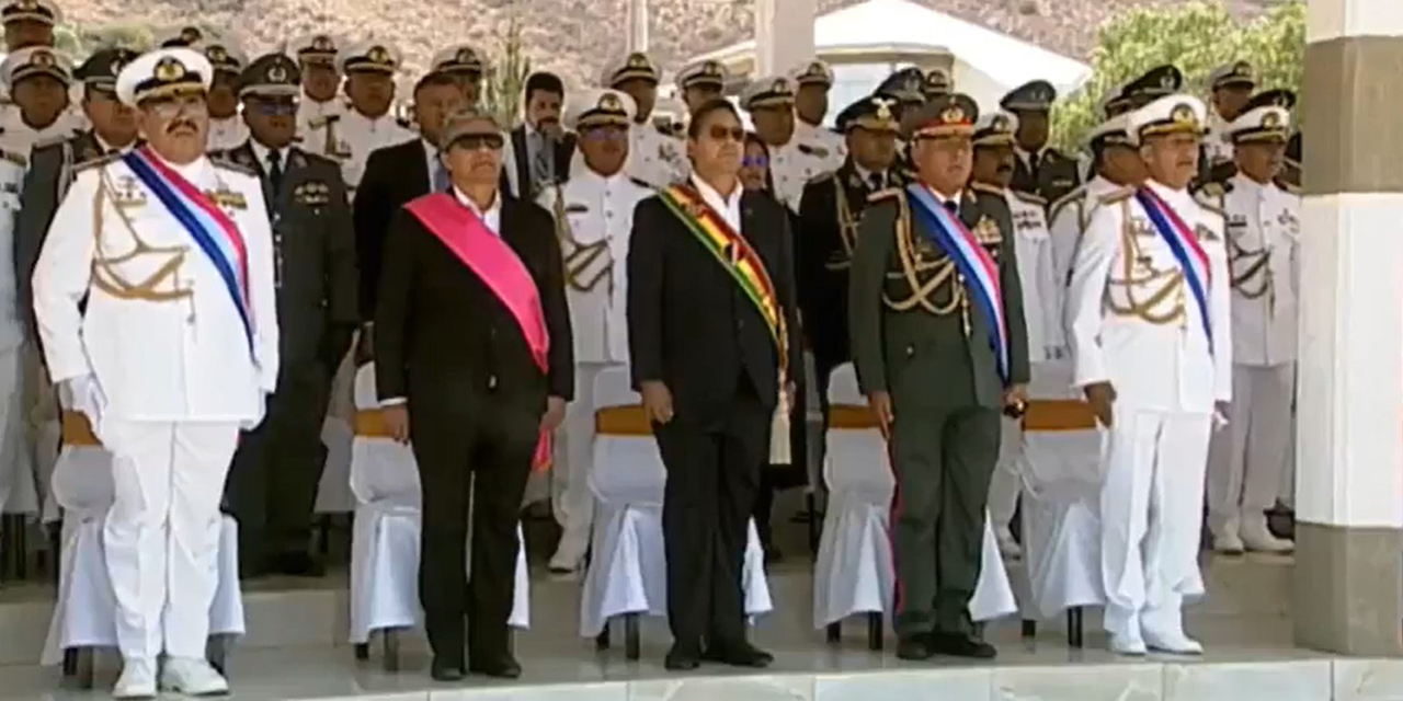 Escuela Naval Militar celebra sus bodas de oro con la presencia del Presidente  