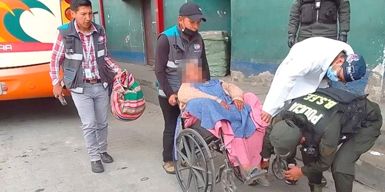 Adulta mayor que fue dopada en un bus interdepartamental. Foto: Alcaldía de La Paz