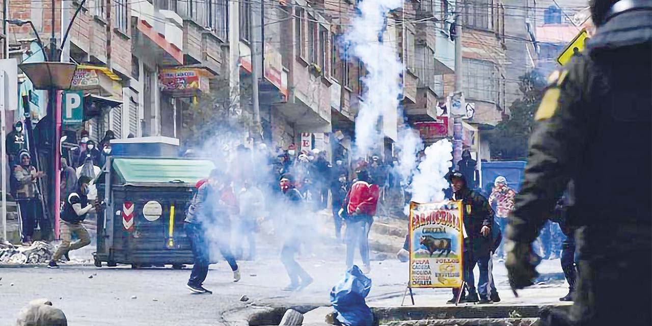 Enfrentamientos entre cocaleros en 2022, en Villa Fátima, La Paz. | Foto: RRSS