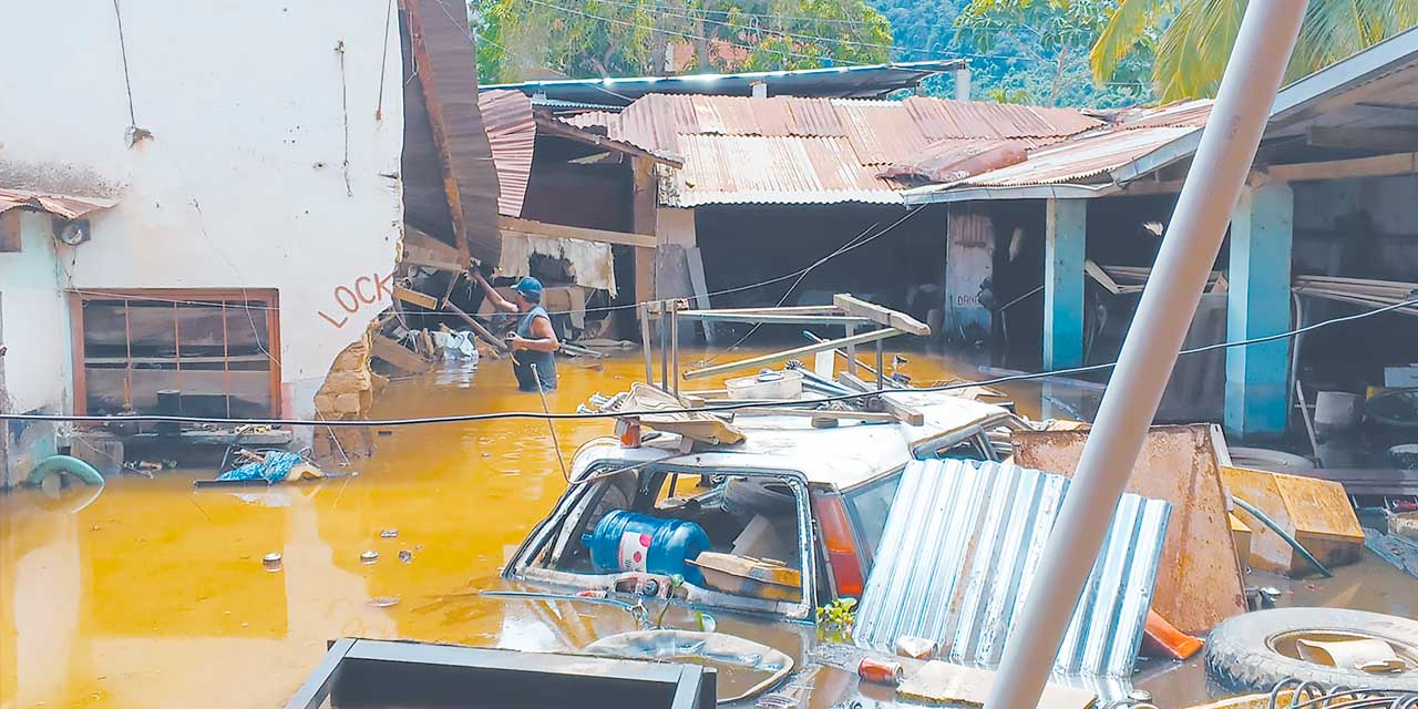 Una casa afectada por las lluvias en el municipio de Tipuani, en el norte de La Paz. FOTO: Somos tipuaneños