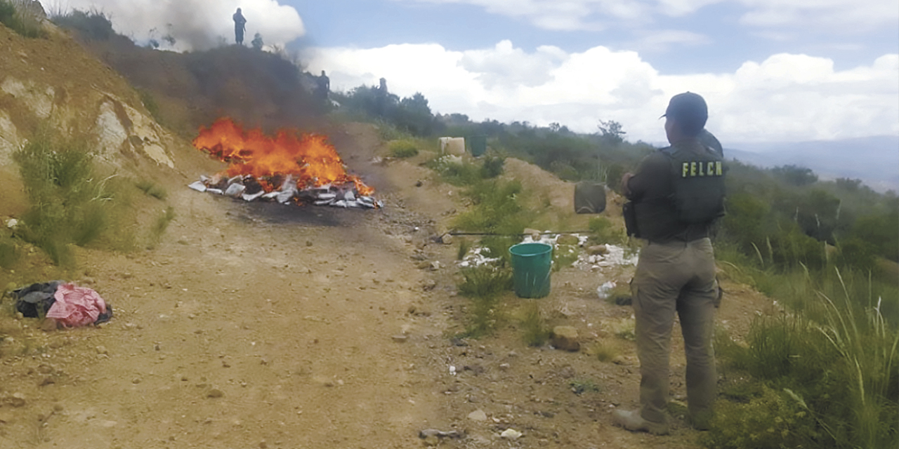 Incineración de la droga incautada por la FELCN. | Foto: FELCN