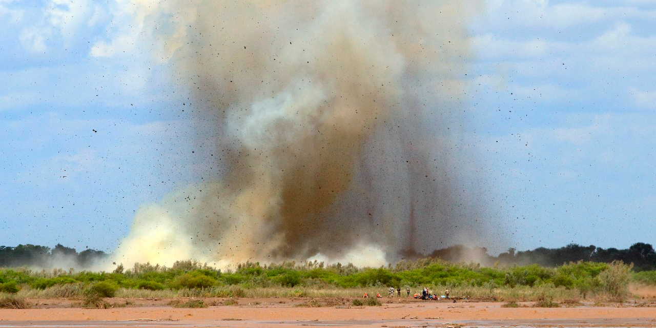 Las detonaciones lograron abrir un nuevo canal de aproximadamente 100 metros de longitud. Foto:  APG