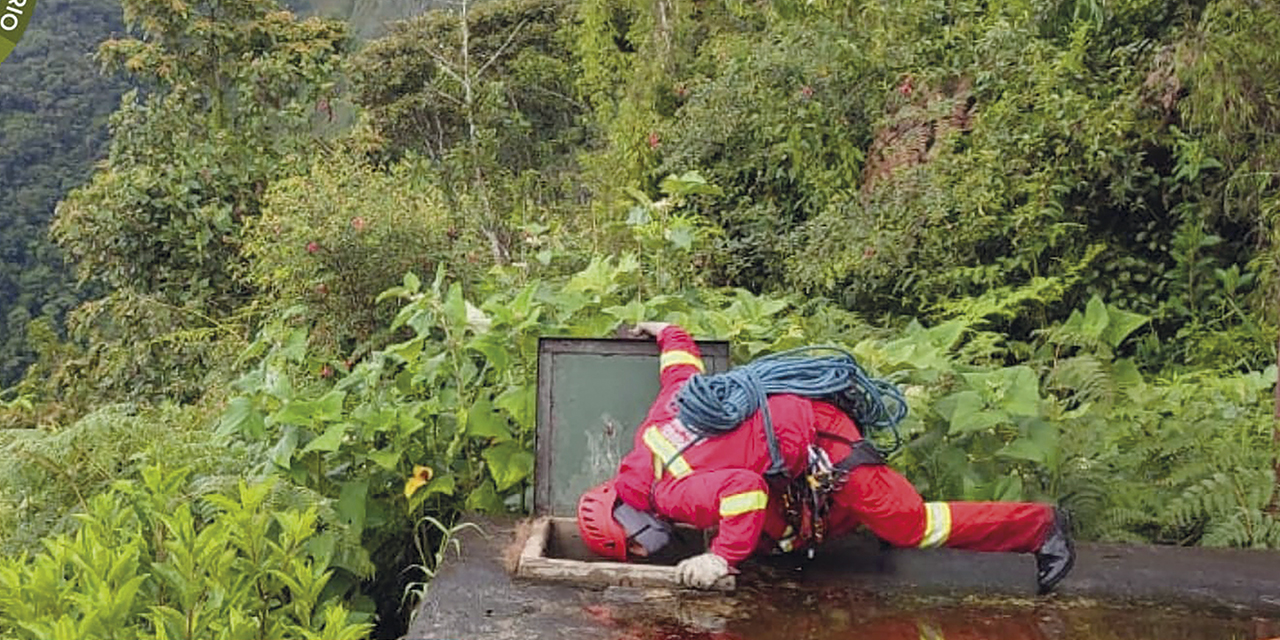 Brigadas desplegadas en la zona de Yolosita y Unduavi, se han visto limitados en su rastrillaje, por fuertes lluvias y las neblinas en la zona. | Foto: Policía Boliviana