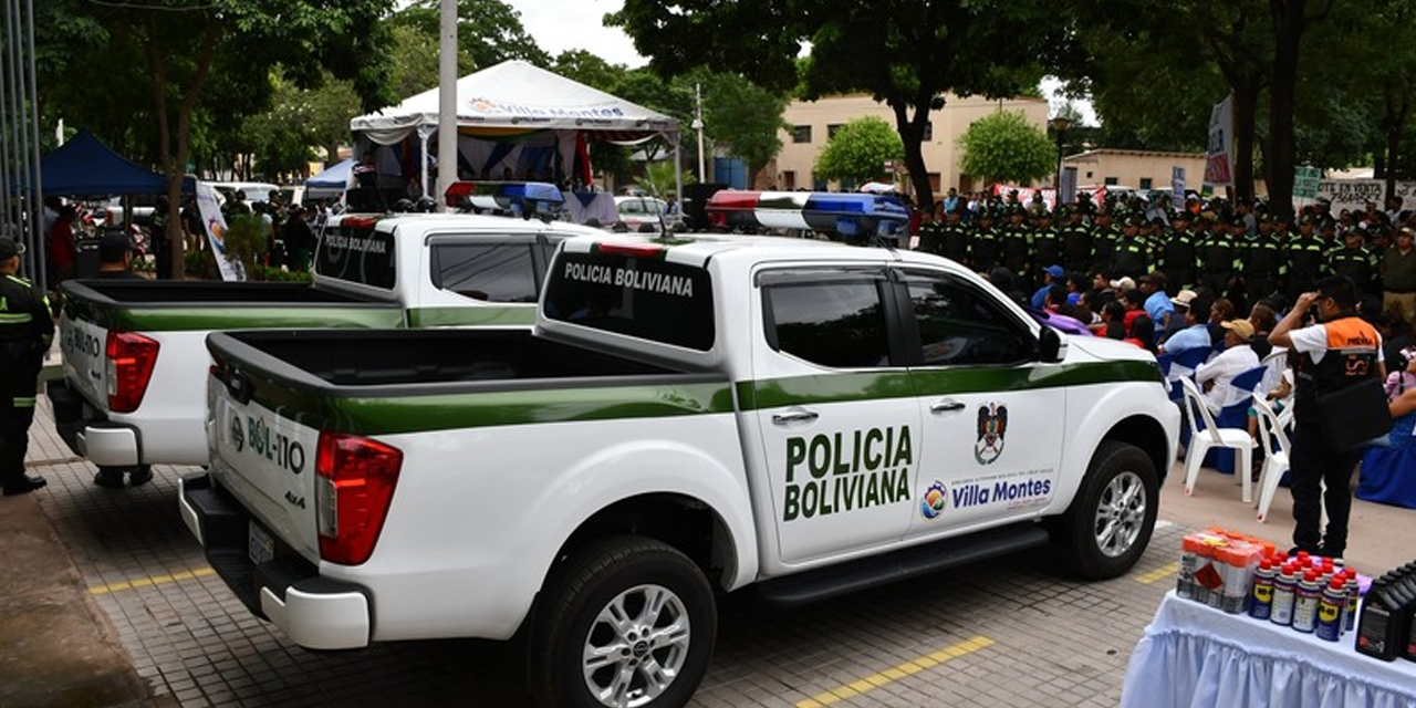 Motorizados entregados al Comando fronterizo en Villa Montes. Foto: Min Gobierno