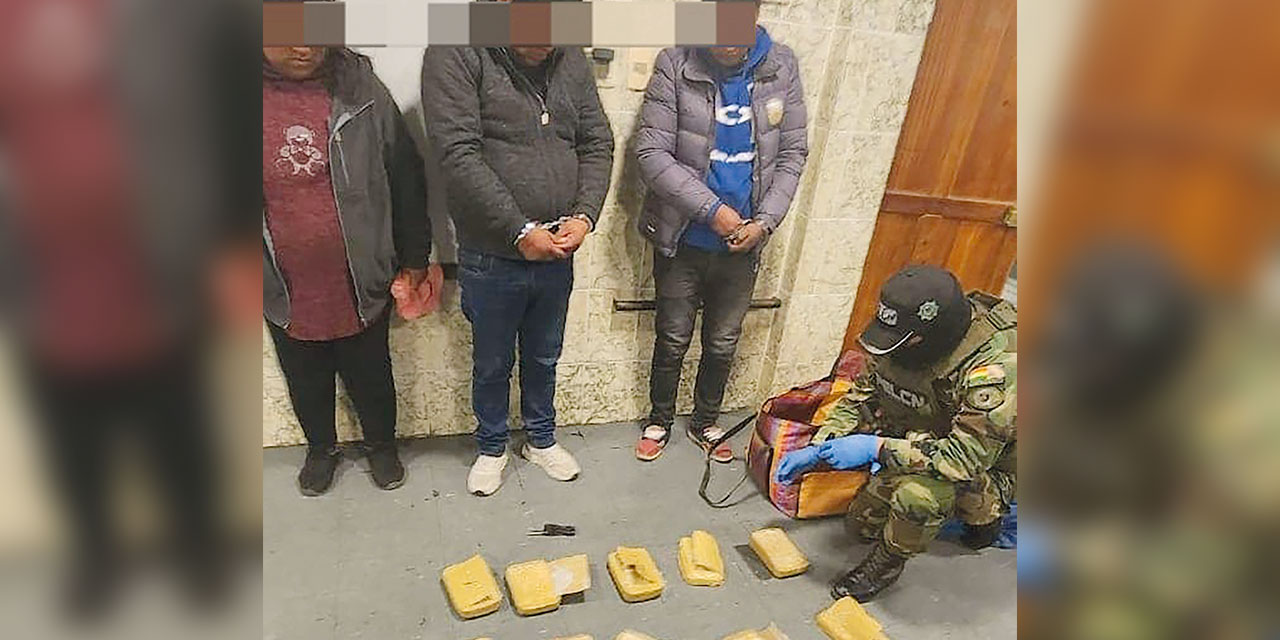 Efectivos de la FELCN incauta más de 15 kilos de cocaína en El Alto. Foto: FELCN