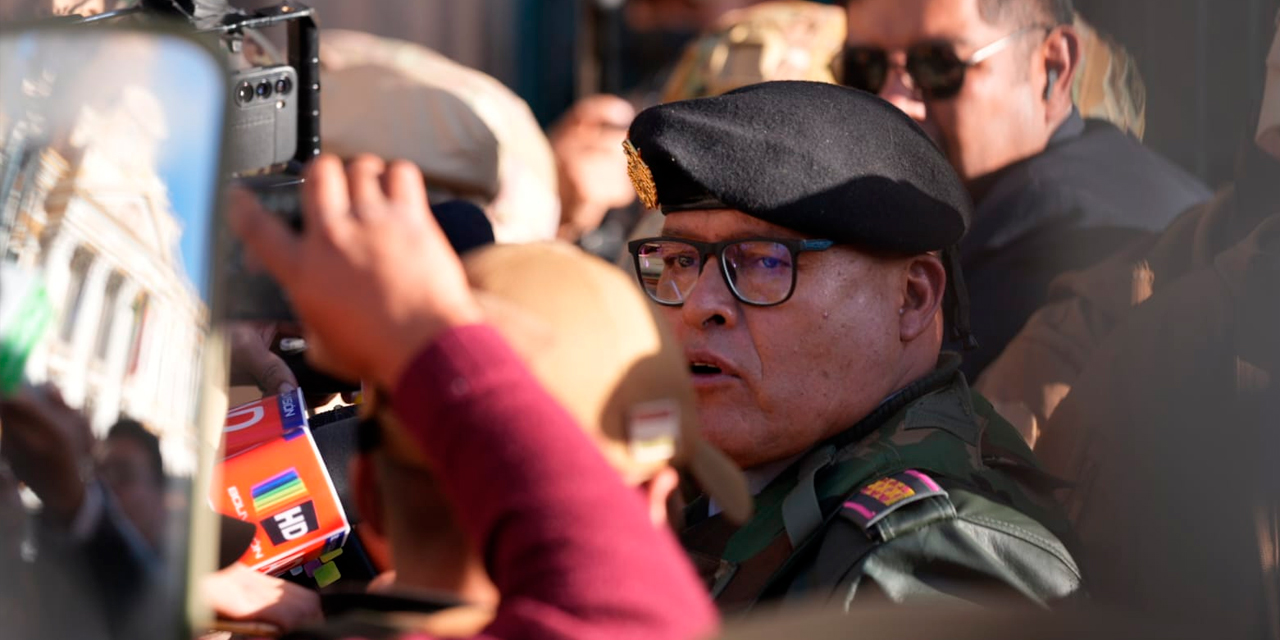 Zúñiga durante la toma de plaza Murillo. Foto: Ministerio de Gobierno