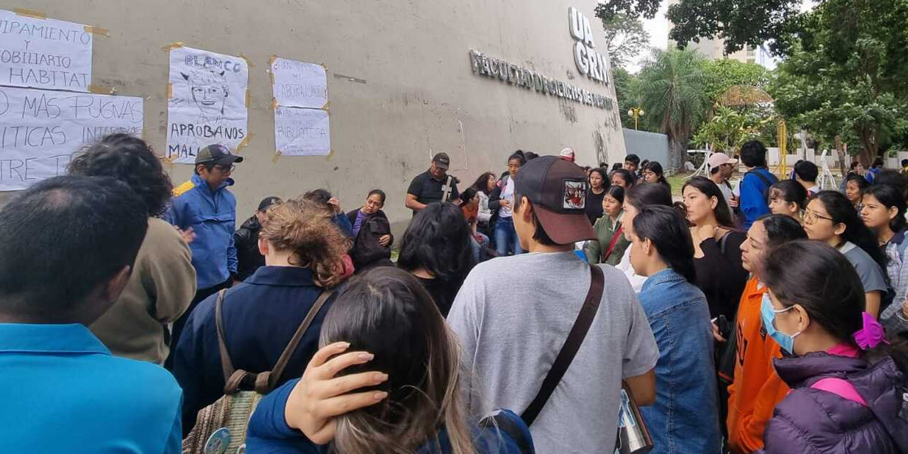 Predio tomado por universitario de la UAGRM. Foto: RRSS