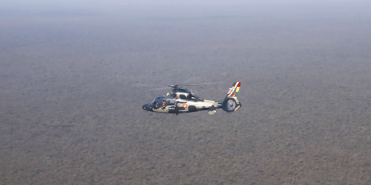 Sobrevolarán para verificar los incendios forestales. Foto: Defensa Civil