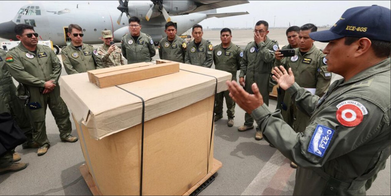 Cajas con capacidad de trasladar 1.000 litros de agua para apagar los incendios forestale. Foto Defensa Civil