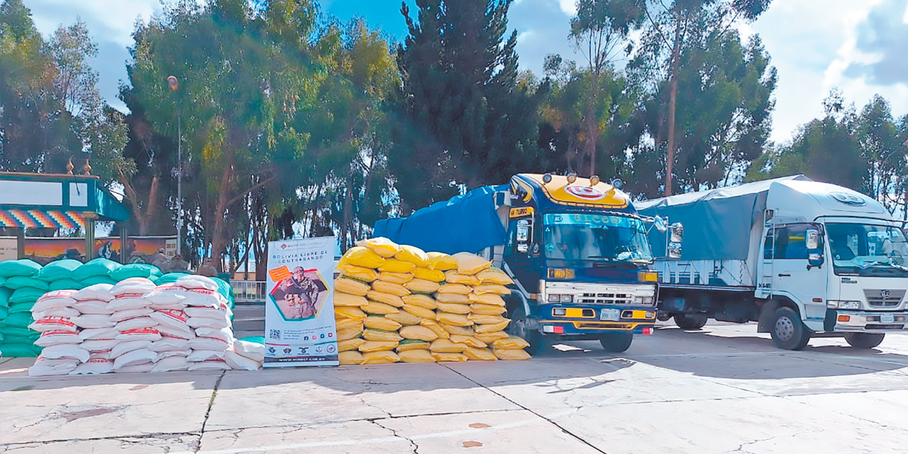 Mercadería de contrabando que fue comisada. Foto: Ministerio de Defensa