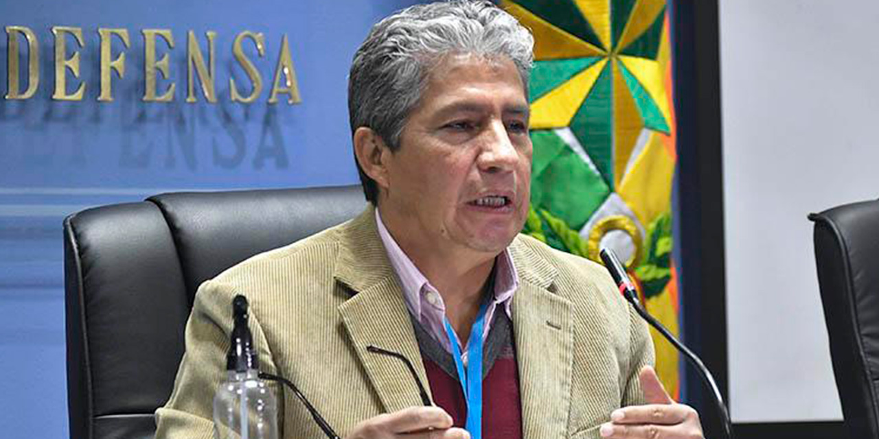 El ministro de Defensa, Edmundo Novillo. Foto: RRSS