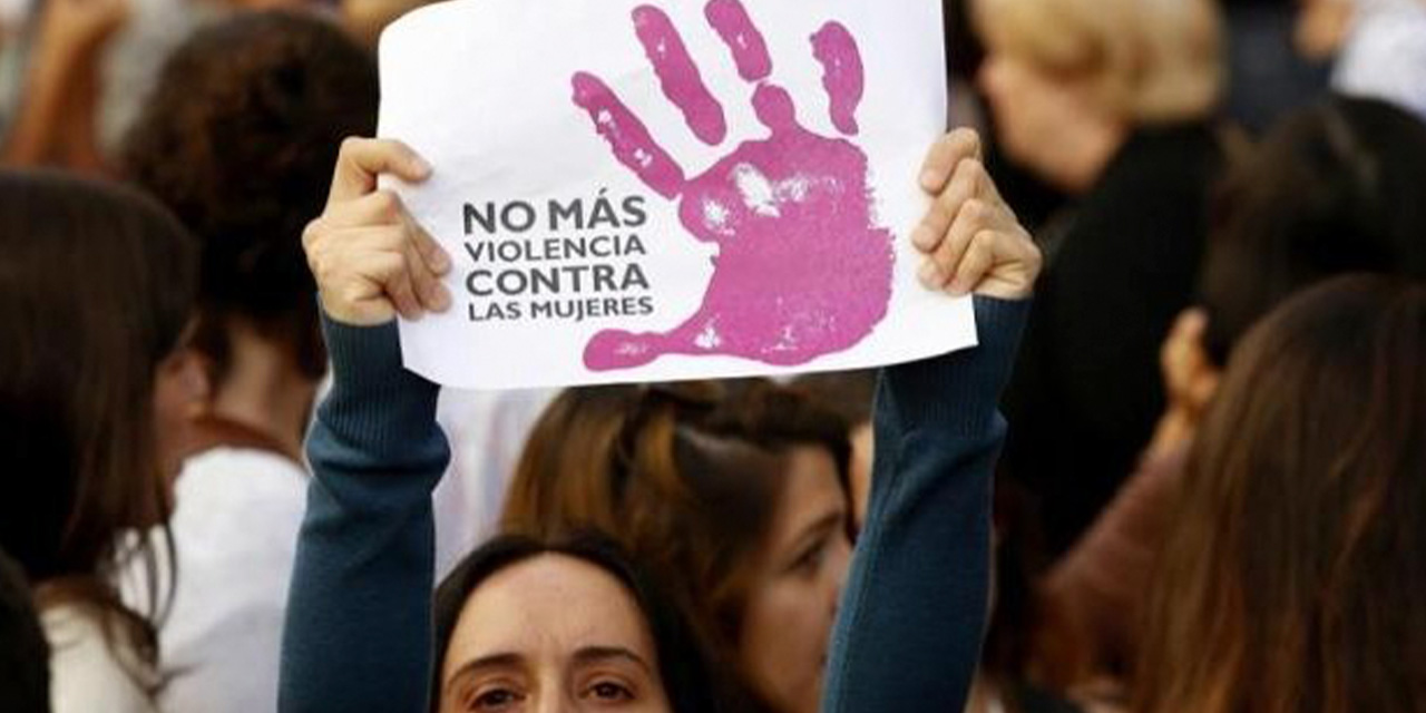 Protesta en La Paz en contra de la violencia contra las mujeres. Foto: RRSS