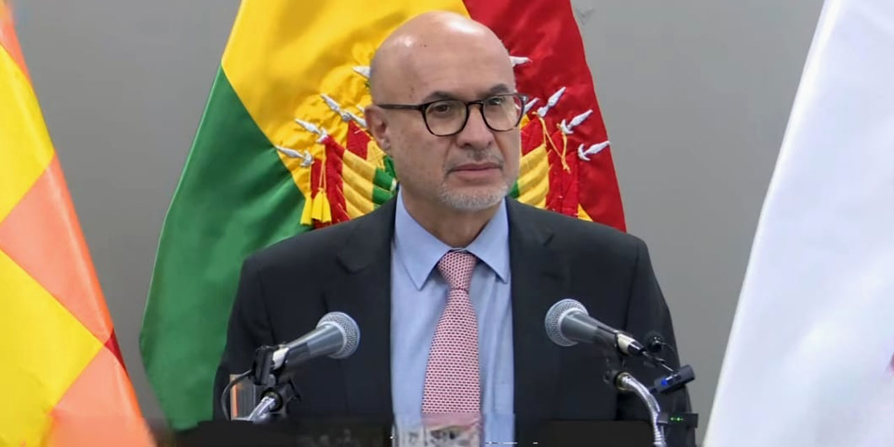 El ministro de la Presidencia, José Luis Lupo, en conferencia de prensa. / Foto: Captura