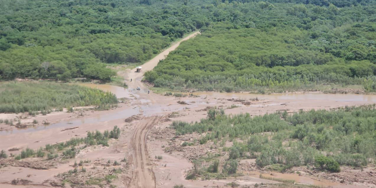 Gobierno apoya en la rehabilitación de carreteras de acceso a Samaipata