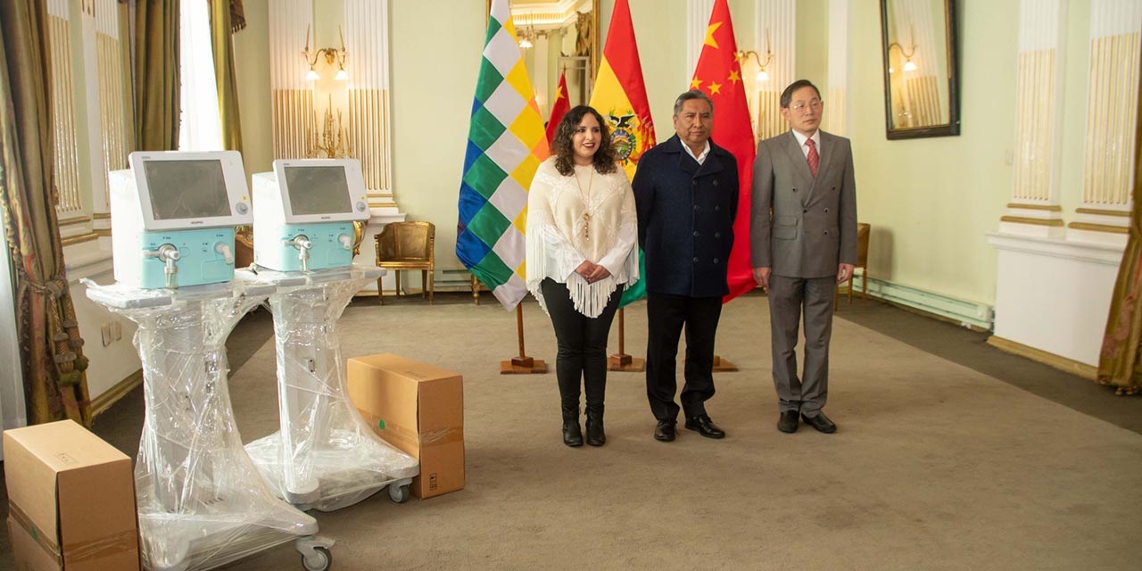 Los equipos que fueron entregadod por la embajada de China a Bolivia.| Foto: Cancillería