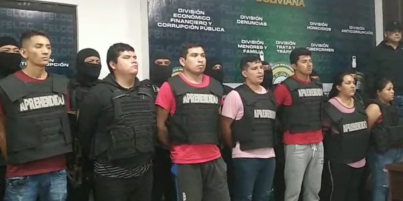 Siete personas son aprehendidas por el asesinato del policía Oliver Mendoza