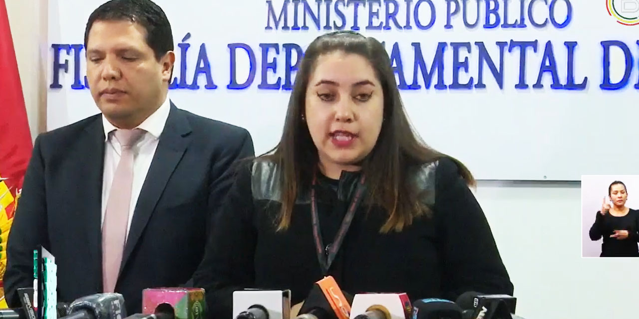 La directora de la Fiscalía Especializada en Delitos en Razón de Género y Juvenil, Daniela Cáceres.