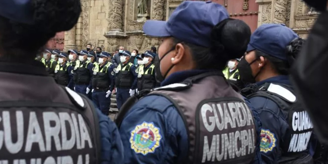 Miembros de la Guardia Municipal, antes de un operativo.  (Foto: Archivo)