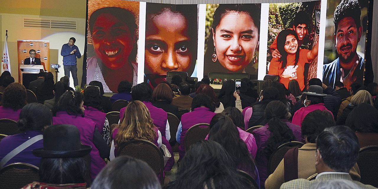 La asistencia en el informe del UNFPA. 