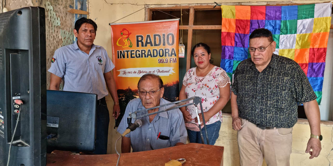 Los trabajadores de la Radio Vanguardia del Sistema de Radios de los Pueblos Originarios. | Foto: Archivo