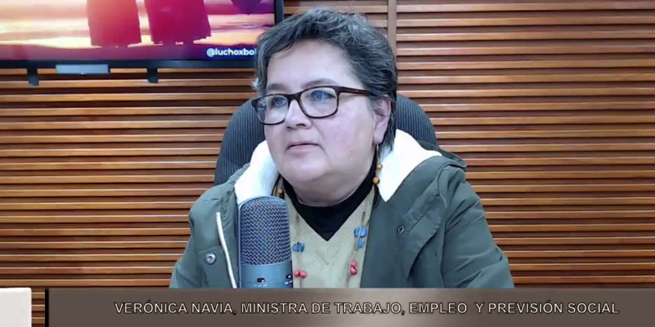 La ministra de Trabajo, Verónica Navia, durante la entrevista. (Foto: Captura de Pantalla)