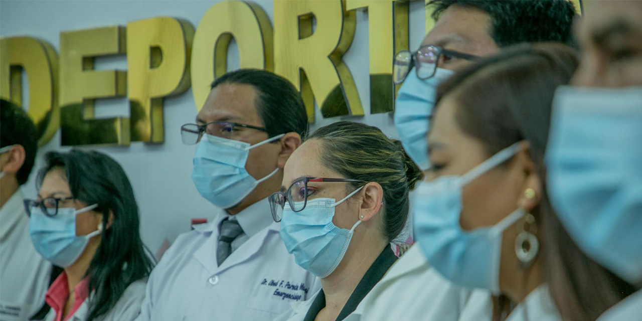 Salud dispone tolerancia para galenos por este jueves, Día del Médico Boliviano