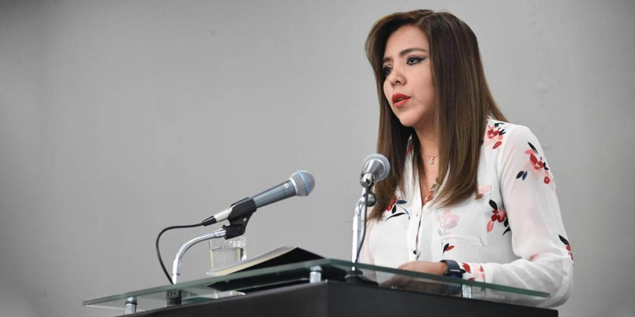 La viceministra de Comunicación, Gabriela Alcón, en conferencia de prensa. Foto: Archivo.