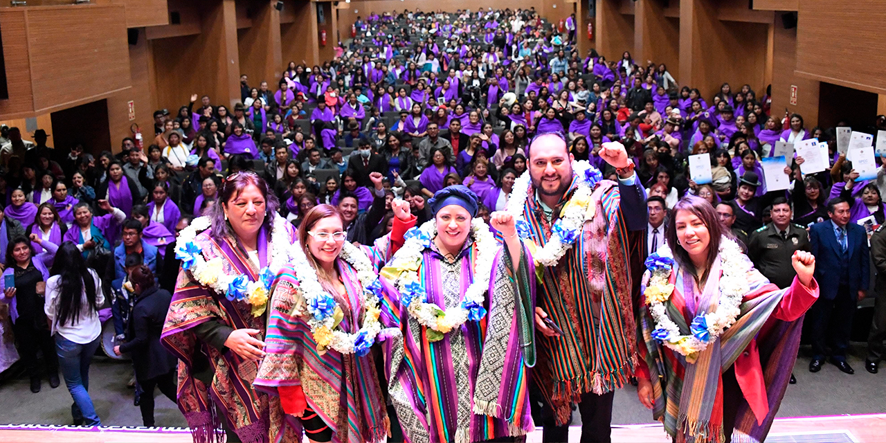 El acto realizado en el auditorio de la Casa Grande del Pueblo. Foto: Josué Cortéz